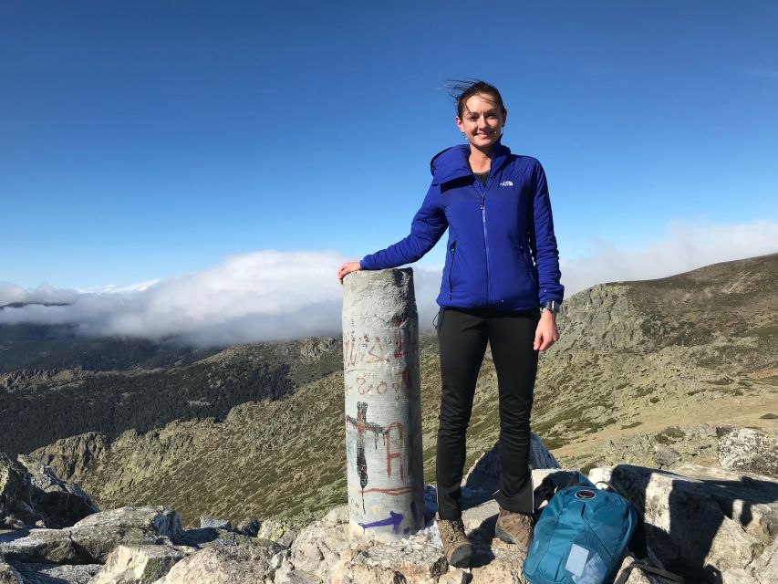Madrid: Private Hiking Tour in La Pedriza NP with Transport - Granite Rocks, Pine Forests, Lagoons, and Wildlife Spotting