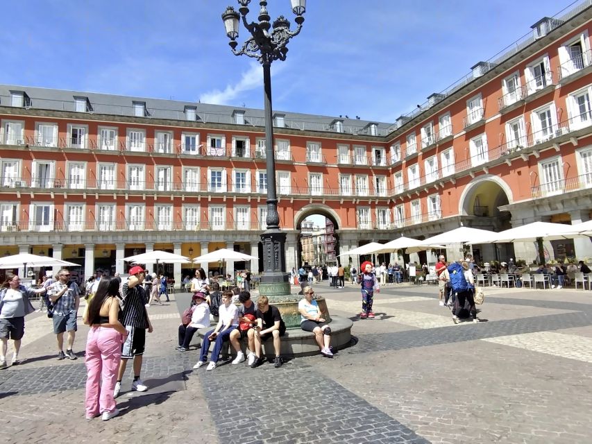 Madrid Private tour: Royal Palace & Cathedral & Old city - Plaza Mayor Start: Hotel Pickup and the Old City Warm-Up