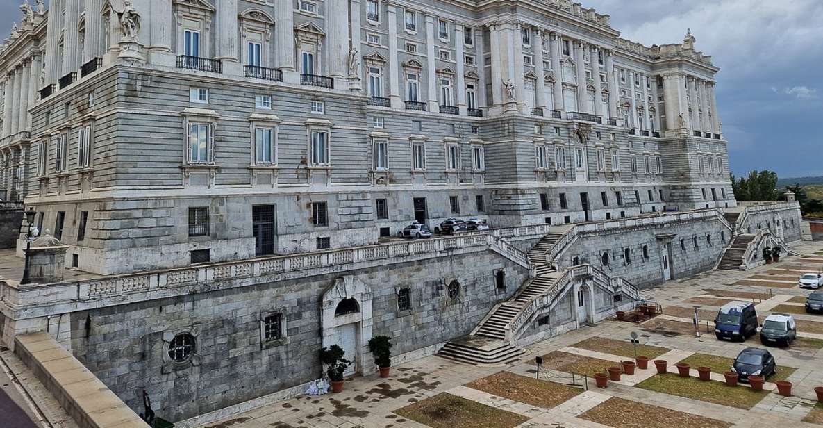 Madrid Private tour: Royal Palace & Cathedral & Old city - Inside Palacio Real: Chapel, Royal Rooms, and the Grand Halls