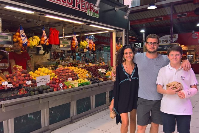 Madrid Private Walking Tour through glamorous capital of Spain - The Included Tapas and Wine Stop: Why It’s Worth Having Built In