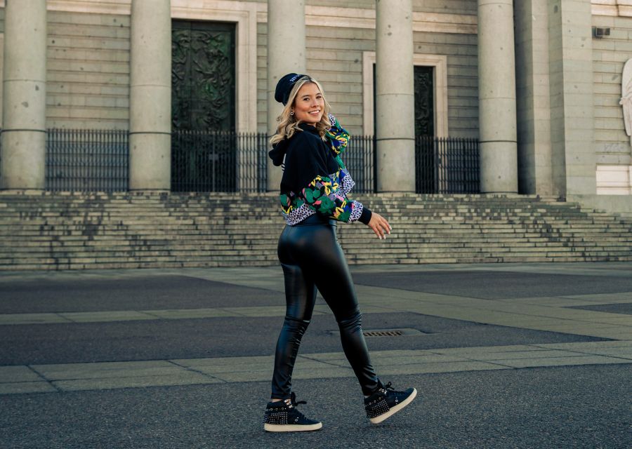 Madrid: Professional photoshoot at The Royal Palace - Price and photo packages: what you’re really paying for