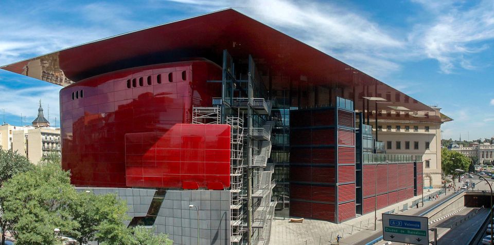 Madrid: Reina Sofía Museum Entrance Ticket - Hours, free times, and closure dates (so you don’t get shut out)