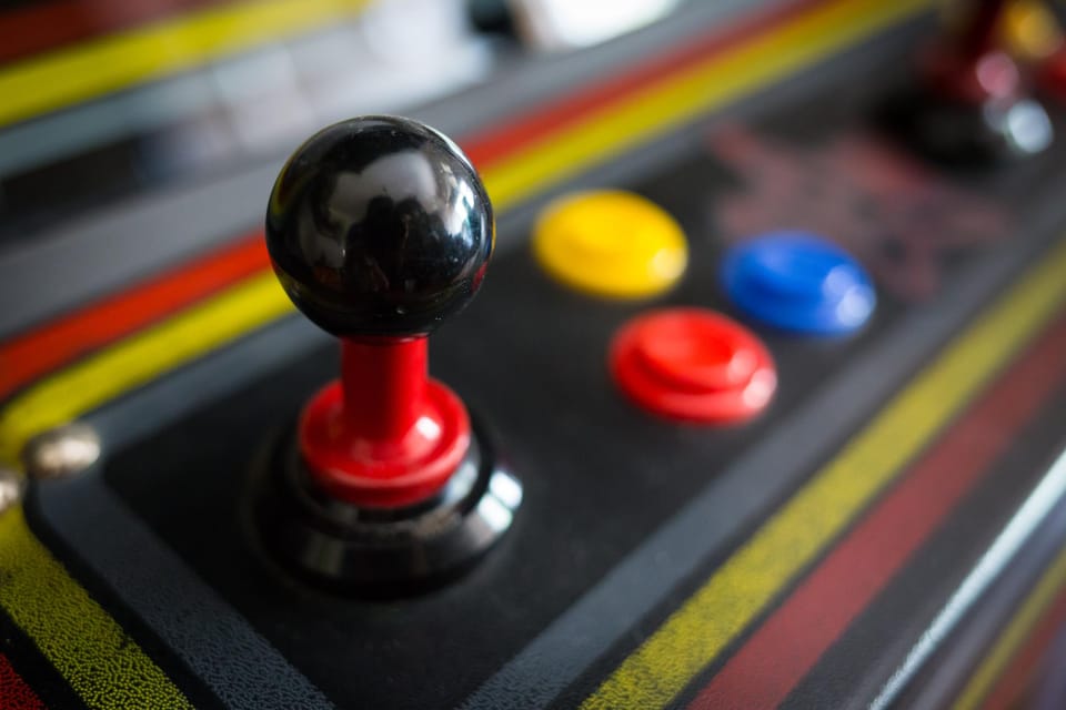 Madrid: Retro Escape Room "HEX Game" - Retro Arcade + HEX: What This Escape Room Really Is