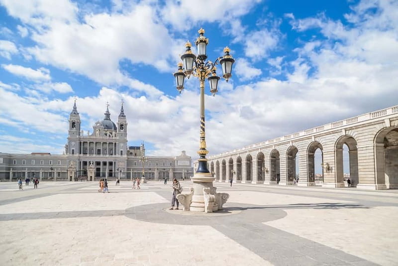 Madrid: Royal Palace Expert Guided Tour with Skip-the-Line - FAQ