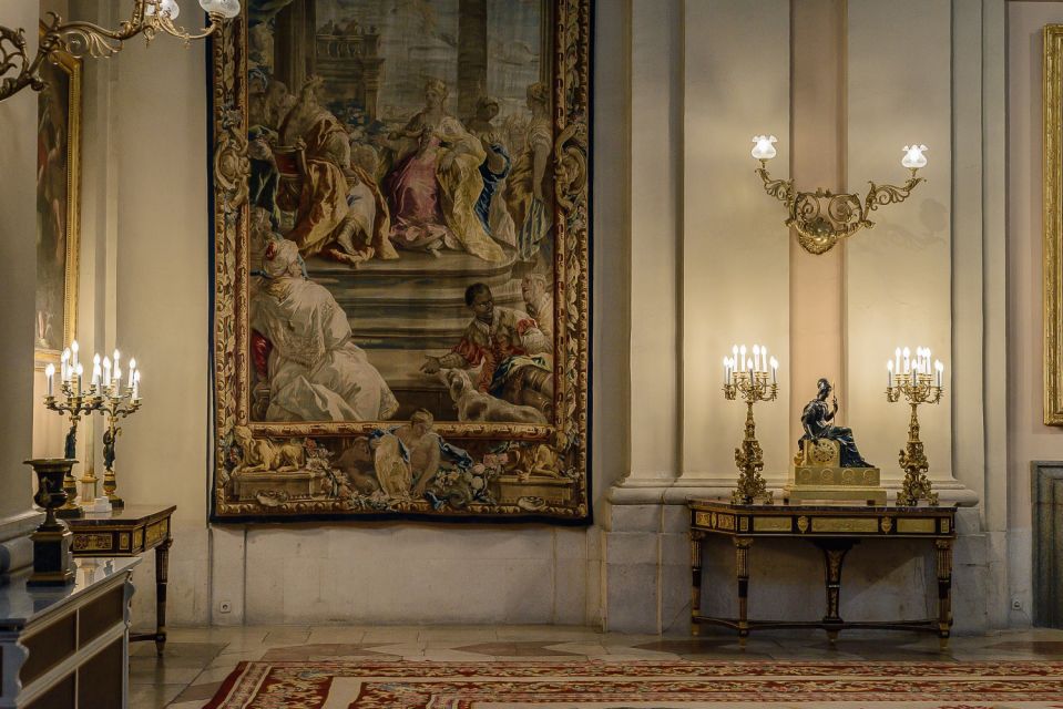 Madrid: Royal Palace Expert Guided Tour with Skip-the-Line - Royal Gardens on Your Own: How to Use Your Stroll