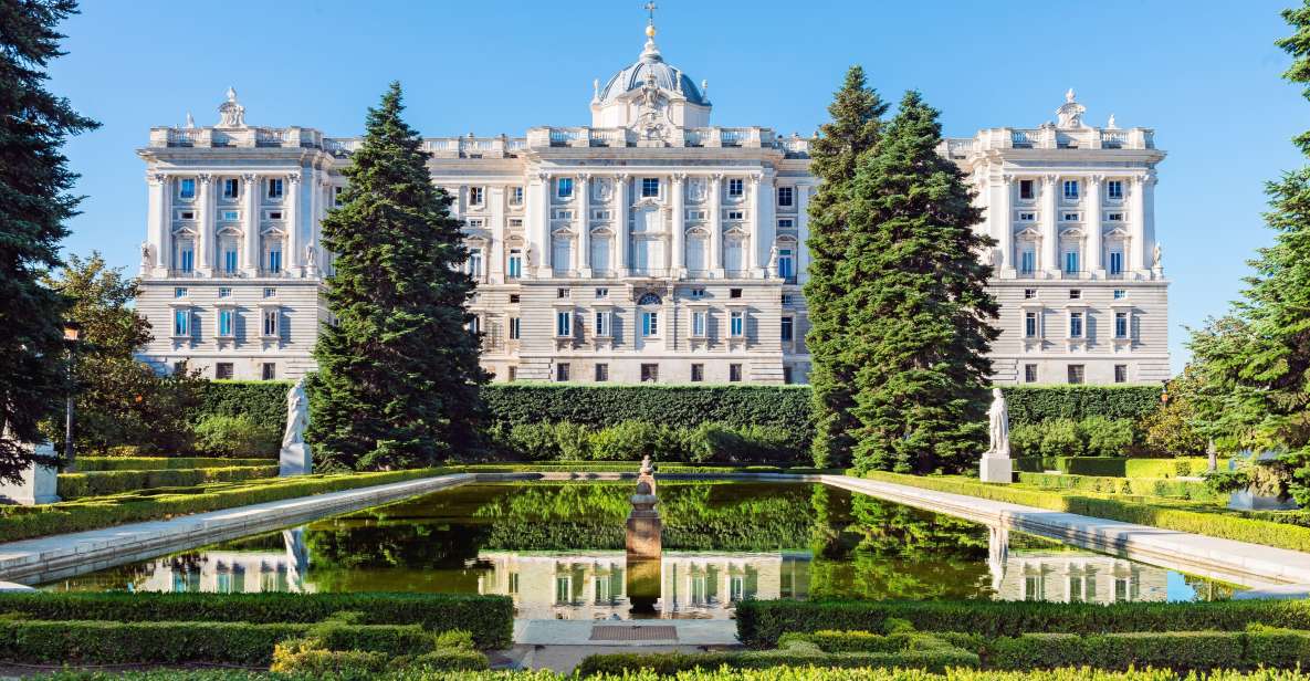 Madrid: Royal Palace Guided Tour with Entry Ticket - First stop: why Plaza de Oriente and Plaza de la Armería work