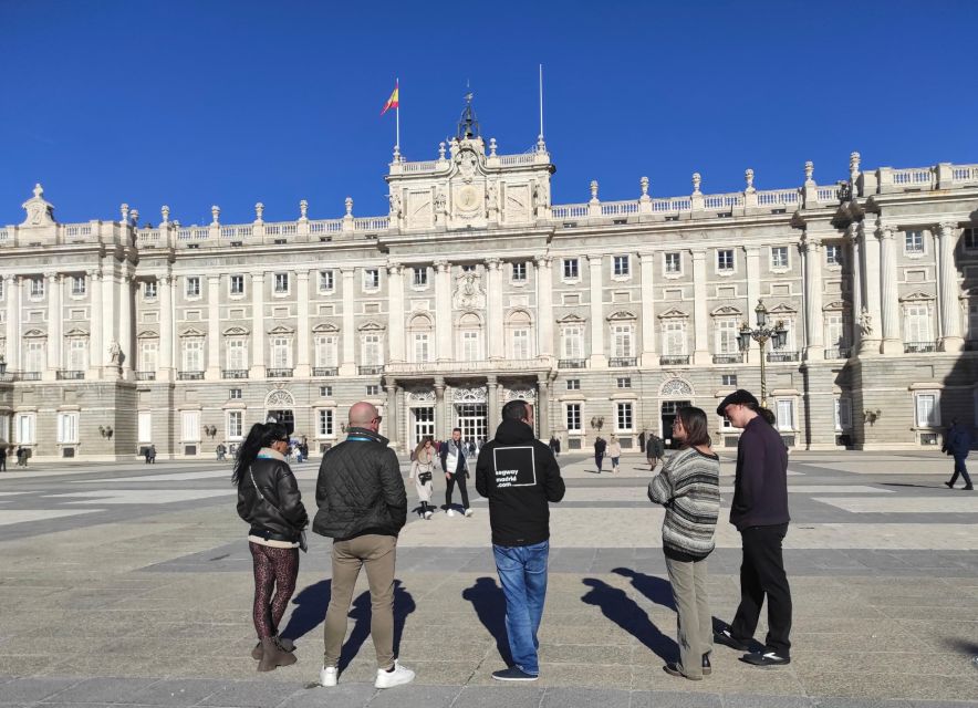 Madrid: Royal Palace Guided Tour with Entry Ticket - The early walking segment: Plaza de Ópera to Plaza de Oriente