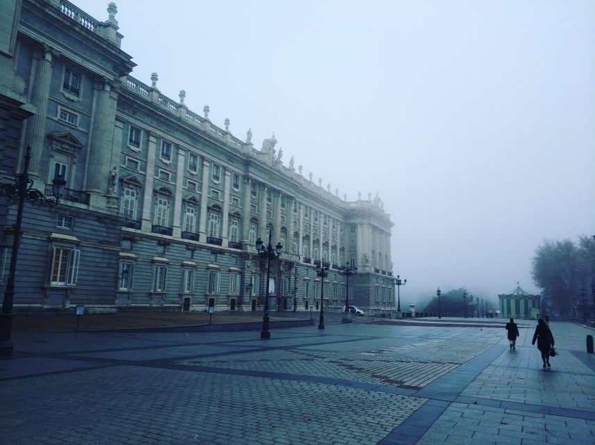 Madrid: Royal Palace & Prado Museum Private Tour - Skip the Ticket Line and Keep the Day Comfortable