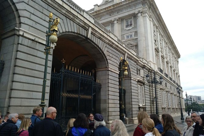 Madrid Royal Palace Private Tour with Skip-the-line Ticket - Why Madrid’s Royal Palace Feels Different With a Private Plan