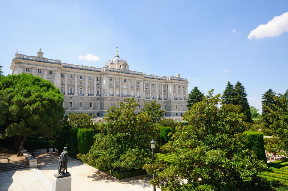 Madrid: Royal Palace Private Tour with Tickets - Who this private Royal Palace tour suits best