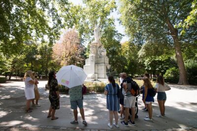 Madrid Royal Palace & Retiro Park Tour with Optional Tapas - Retiro Park walk: from Puerta de la Independencia to a calm reset