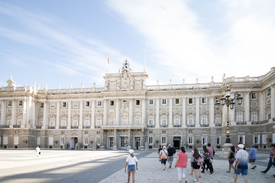 Madrid: Royal Palace Tour, Flamenco Show, & Tapas with Drink - Royal Palace of Madrid: Skip the Line and Learn the Room-to-Room Story