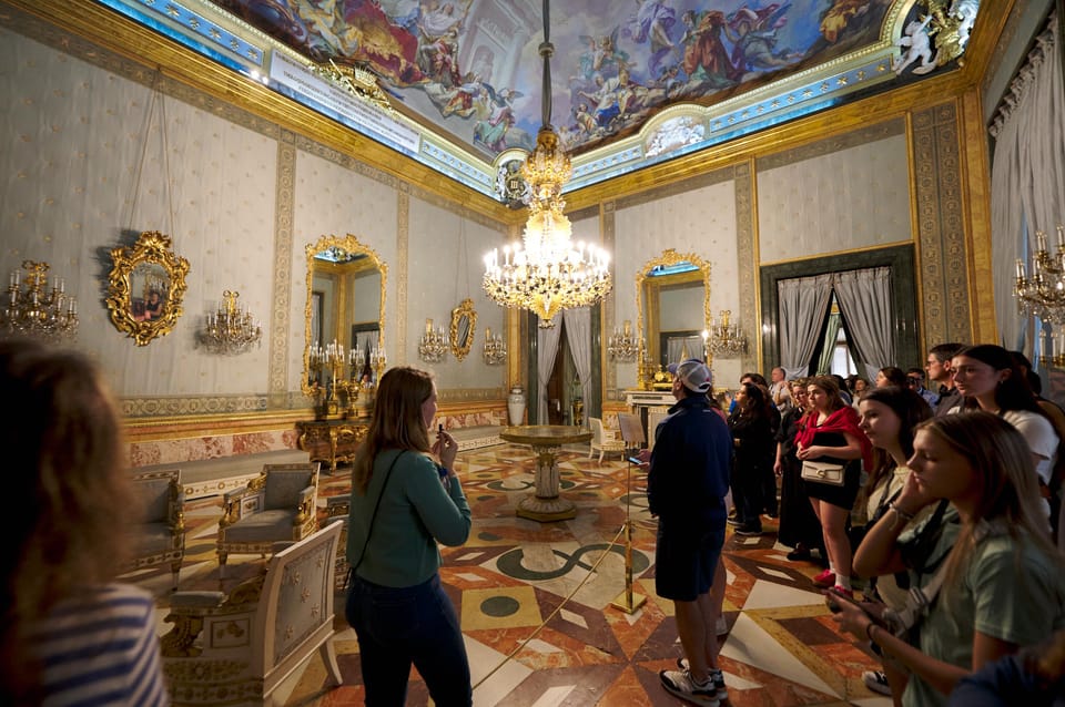 Madrid: Royal Palace Tour, Flamenco Show, & Tapas with Drink - Your Exact Palace Timing: English 12:30, Spanish 3:30