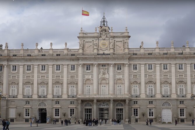 Madrid Royal Palace Tour - Semi private - Key things you’ll notice right away