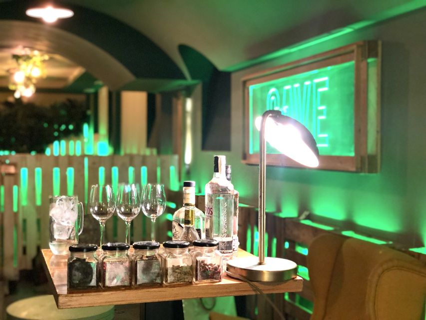 Madrid: San Miguel view Gin and Tonic Workshop with Tapas - Spanish Gin Tasting 101: Botanicals, Style, and What to Notice