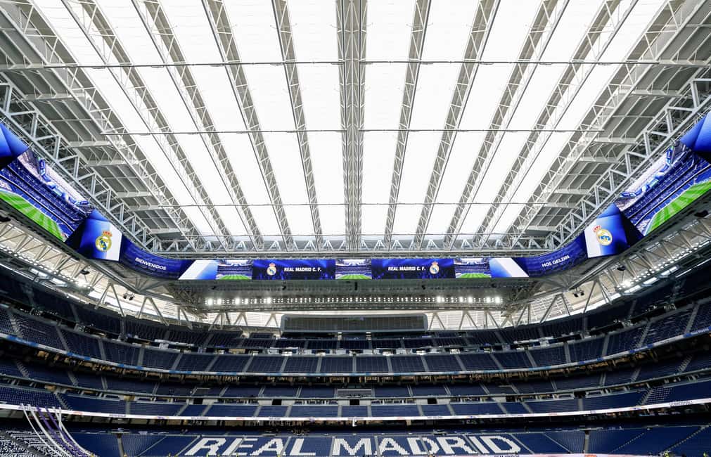 Madrid: Santiago Bernabéu Stadium Guided Tour - Meeting the Tour Team Near Mar de Copas