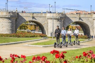 Madrid Segway Highlights & Retiro Park Tour - Getting rolling at the World Experience Madrid meeting point