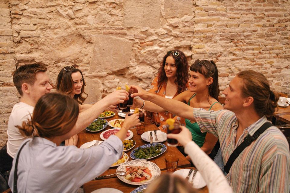 Madrid: Tapas Dinner Party Food Tour with Guide - The Guide and the Madrid Food Story: What You Learn Between Bites