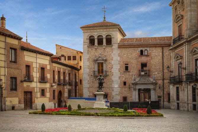 Madrid Tapas & Drinks: A Small Group Culinary Adventure - Key Things I’d Bet On