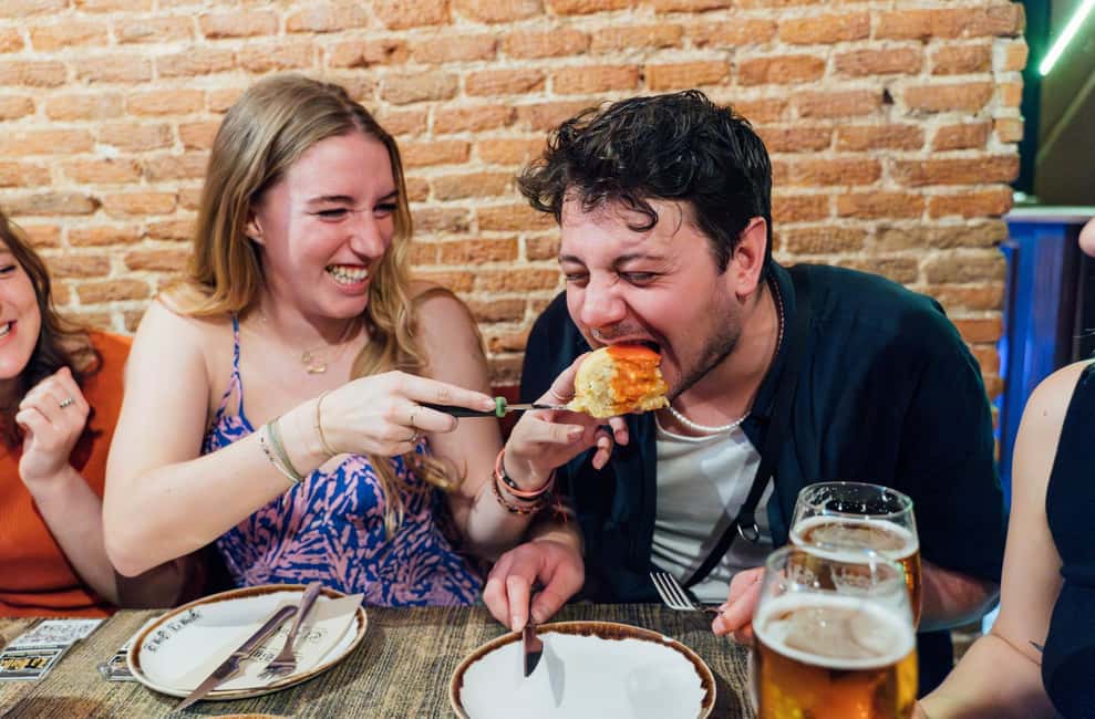 Madrid: Tapas Food Crawl with 6 Tapas and 4 Drinks - Key things to know before you go