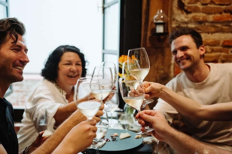 Madrid: Tapas Tour & Authentic Flamenco Experience - A 3-hour Madrid night where flamenco and tapas make sense together