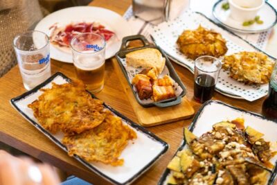 Madrid Tapas Tour with Food and Drink - Start at Puerta del Sol: Getting Your Bearings Fast