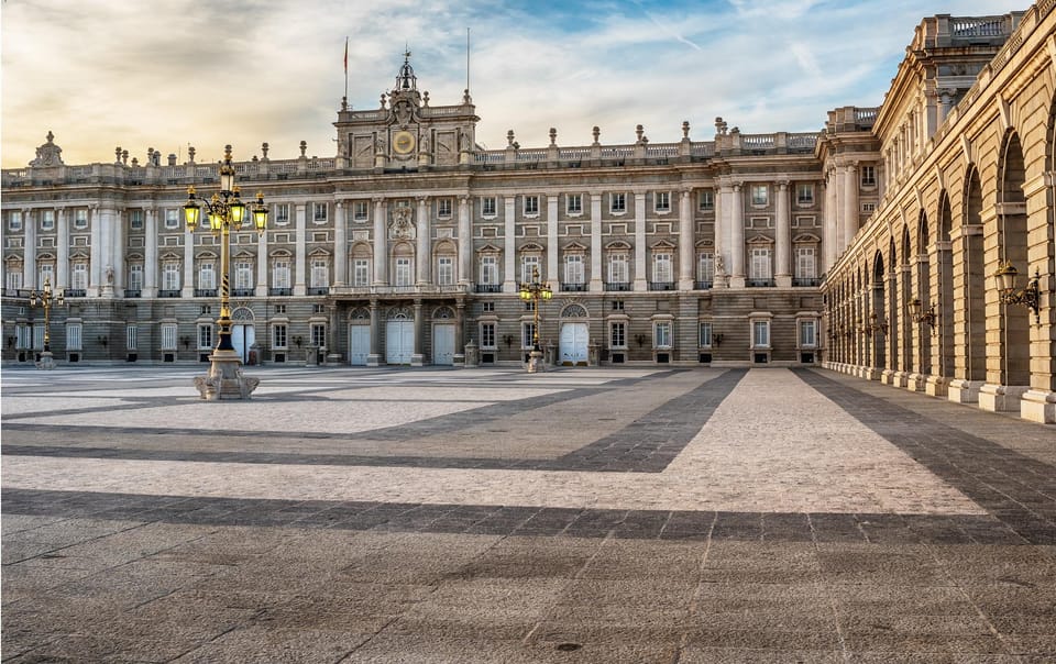 Madrid: The Royal Palace Skip-the-line Guided Tour - Inside the Palace: What the Guide Actually Gives You