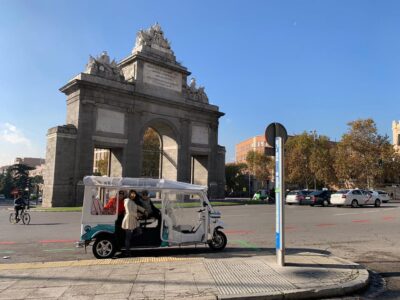 Madrid Tuk Tuk Welcoming Tour - Meeting at Calle Mayor 90: Getting Started Smoothly
