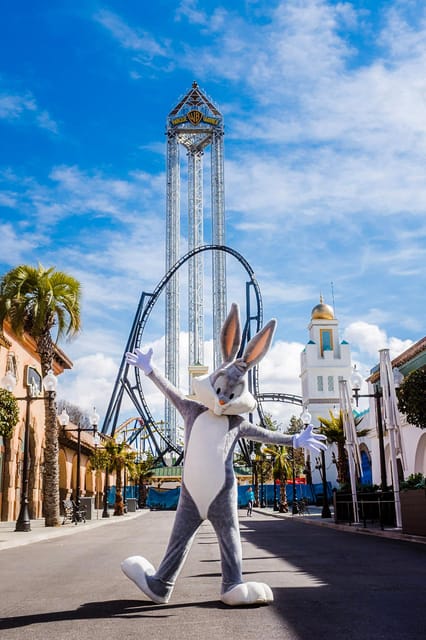 Madrid: Warner Park Entry Ticket - Hollywood Boulevard to Movie World Studios: start where the vibe is