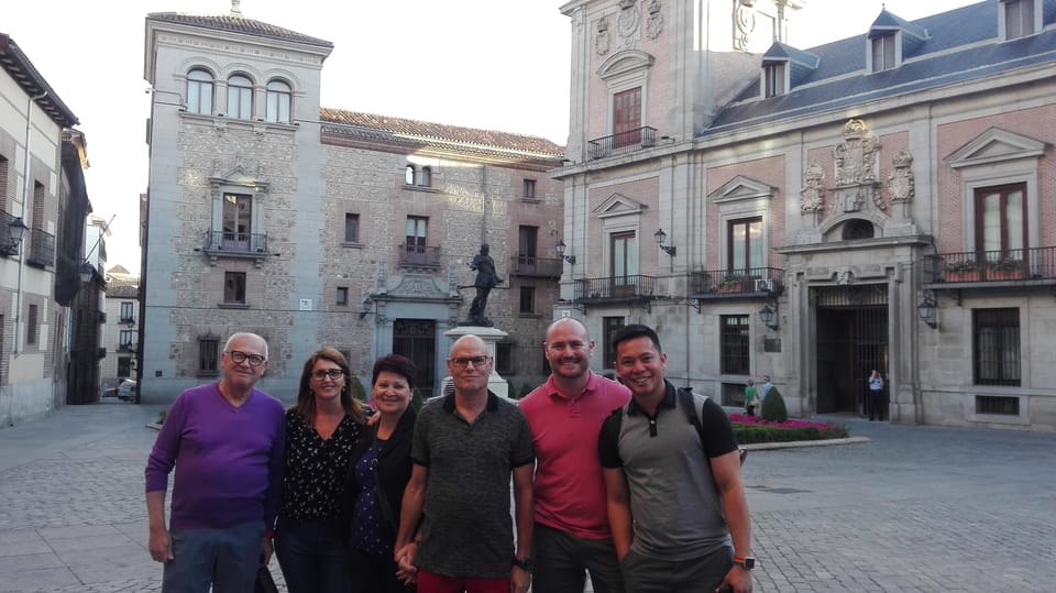 Madrid: Wine & Tapas Lunch tour - Entering Madrid’s old quarter with wine in mind