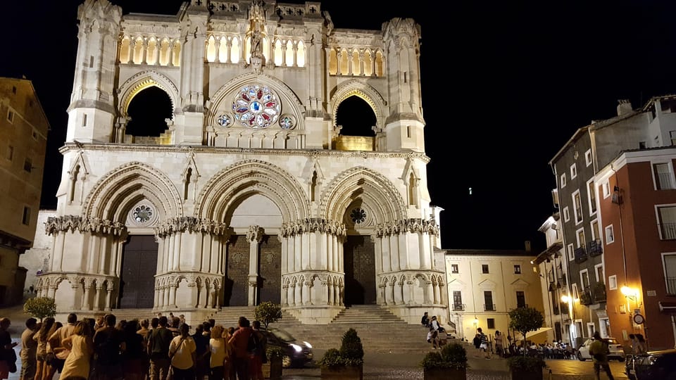 Madrid:Full Day Trip to Cuenca, Cathedral and Hanging Houses - Why Cuenca Cathedral and Casas Colgadas Feel So Different Than Madrid