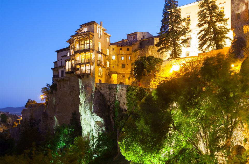 Madrid:Full Day Trip to Cuenca, Cathedral and Hanging Houses - Morning Pick-Up and the Scenic Bus Ride Into Castilla–La Mancha