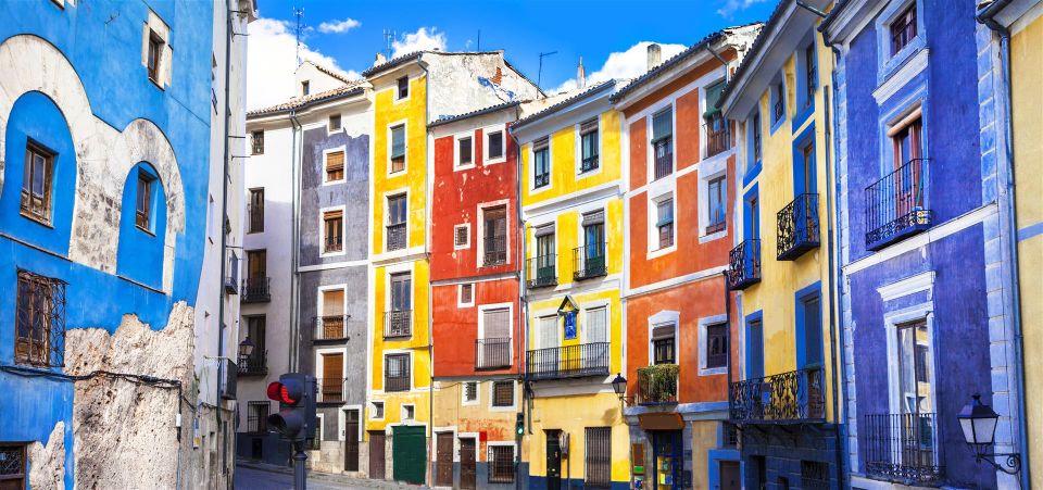 Madrid:Full Day Trip to Cuenca, Cathedral and Hanging Houses - Cuenca Cathedral: A Guided Hour in an Ornate Interior