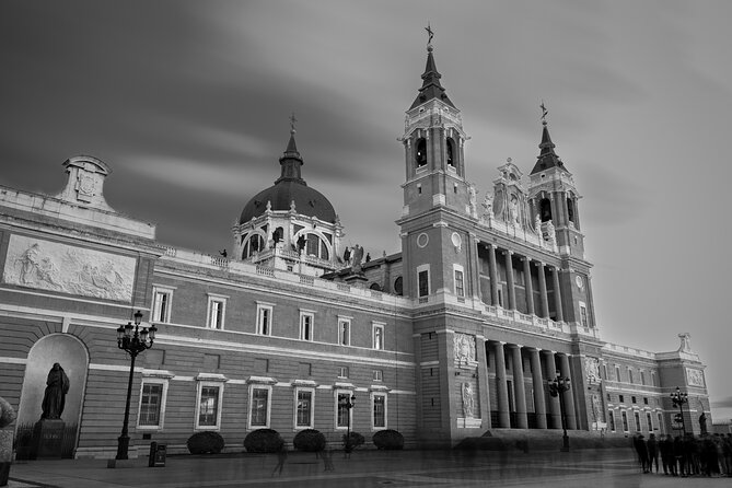 Madrid’s History, Bites & Sips – An Intimate Tour Since 2018 - Plaza de la Cruz Verde: the Spanish Inquisition, explained without making it scary