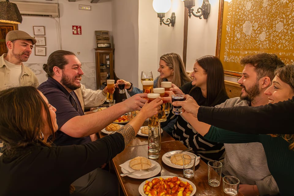 Madrid's Iconic Tapas, Taverns & History Experience - Key things that make this tour work