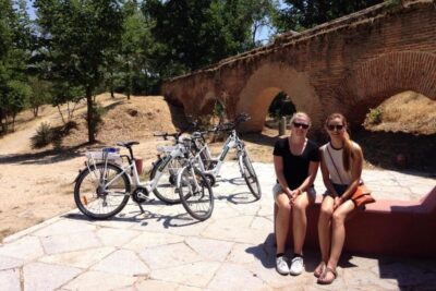 Madrid’s River Side & Casa de Campo Electric Bike Tour - Plaza de Oriente, Royal Palace views, and seven bridges you’ll actually notice