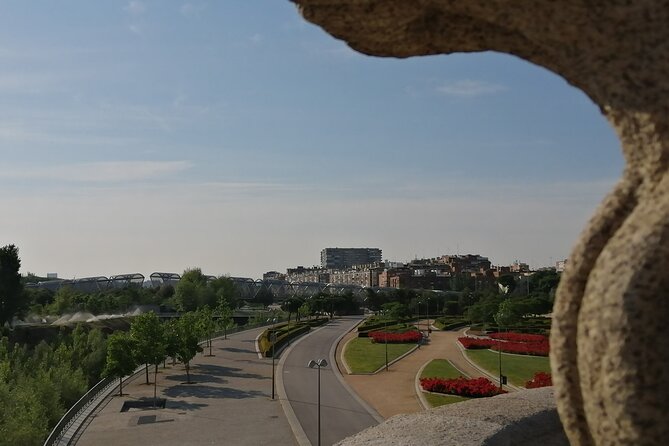 Manzanares River’s Story: A Self-Guided Audio Tour in Madrid - Meeting at the Antiguo depósito de agua: Go Straight to the Water Tower