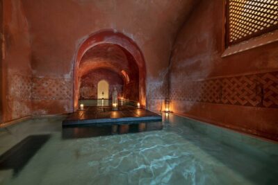 Midra 30, traditional Kessa and massage at Hammam Al Ándalus - Entering the Baths: Where the Timing and Order Matter