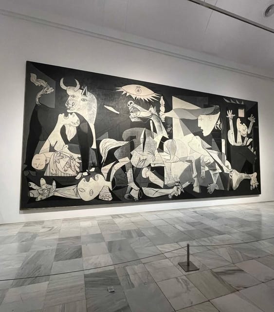 Museo Reina Sofía: Private visit with art expert - The Museum Story: Modern Art from 1881 to Today