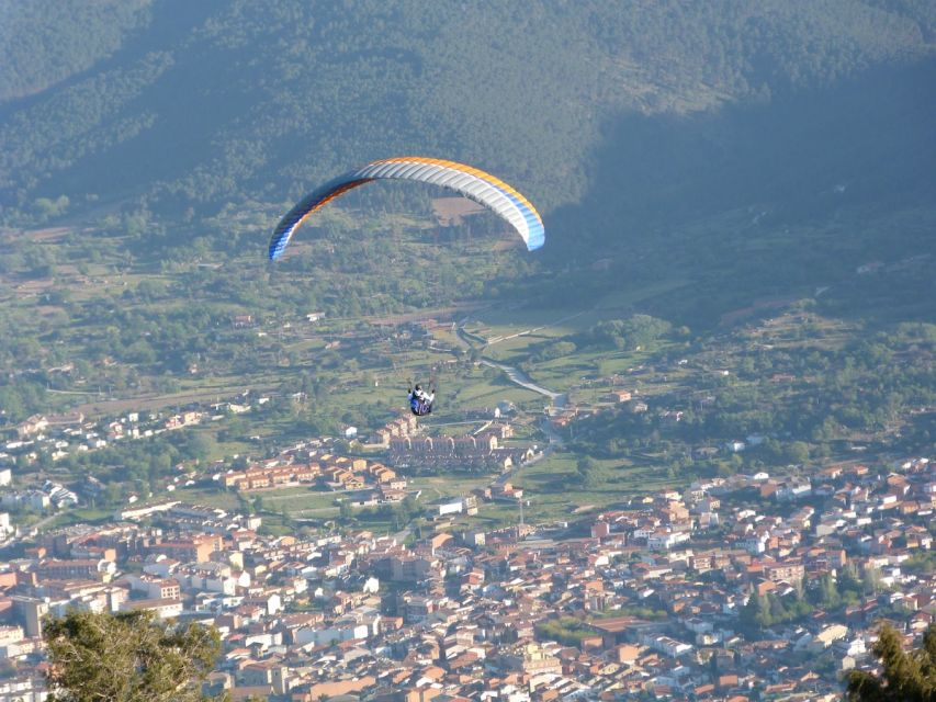 Paragliding Tandem Flight from Madrid - Flight Height, Air Time, and What Wind Really Means