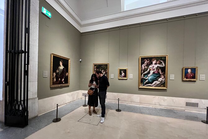 Prado Museum VIP Tour with Drinks & Tapas - Huertas Stops and the Tapas Flow: How the 2 to 4 Restaurants Works