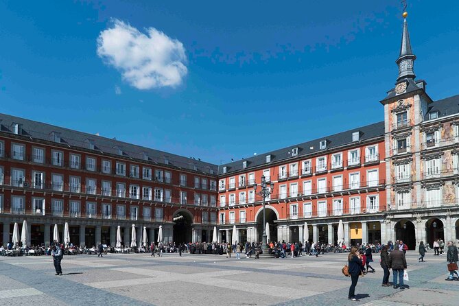 Private 3-Hour Group Tour in Madrid - Royal Palace Area: Big-State Madrid Without the Headache