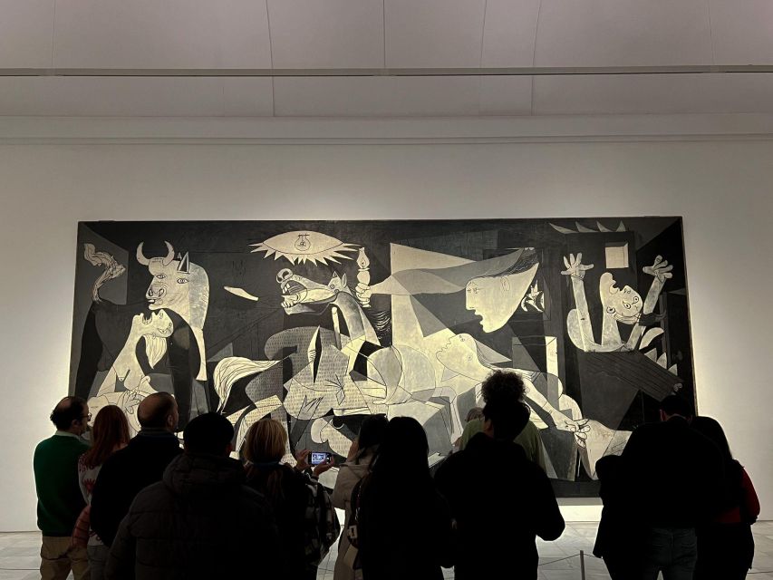 Private Guided tour Afternoon Art Delight at Reina Sofía - Why an afternoon art tour fits Reina Sofía well