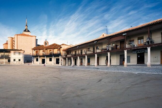 Private Tour & Lunch Of Underground Winery & Countryside Estate - Lunch at the Tajuña River: Paella Options and Extra Wine Time