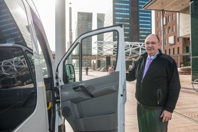 Private transfer departure from City Centre to Madrid Airport - Waiting time: the difference between smooth and miserable