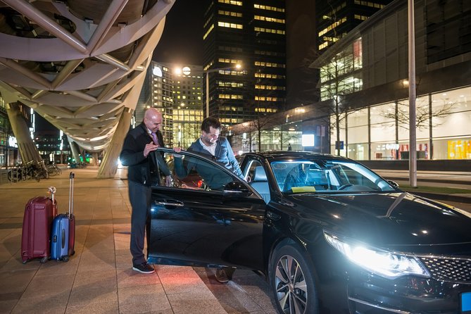 Private transfer departure from City Centre to Madrid Airport - Price, timing, and what $29.50 buys you in real life