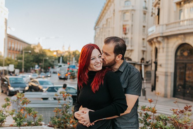 Private Vacation Photography Session with Photographer in Madrid - How the 1-Hour Shoot Actually Plays Out