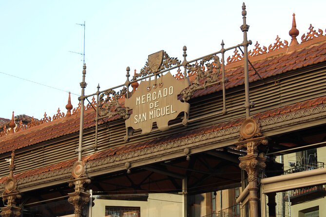 Private Walking Tour of the Center of Madrid and Retiro - Royal Palace viewpoint and Plaza de Oriente gardens: seeing power without the palace line