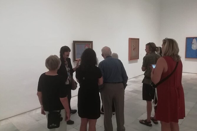 Reina Sofia Museum Guided Tour in Madrid - Meet by the statue: logistics that save time and stress
