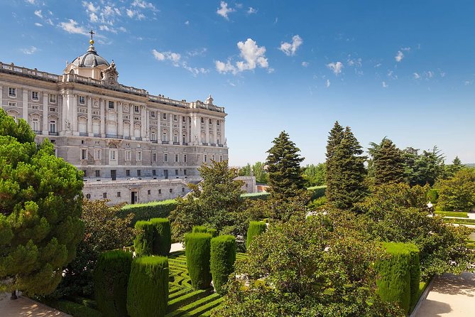 Royal Palace of Madrid 1.5-Hour Guided Tour Optional Prado Museum Combo - Your Guide and the Audio Setup: Where the Experience Can Shine or Slip